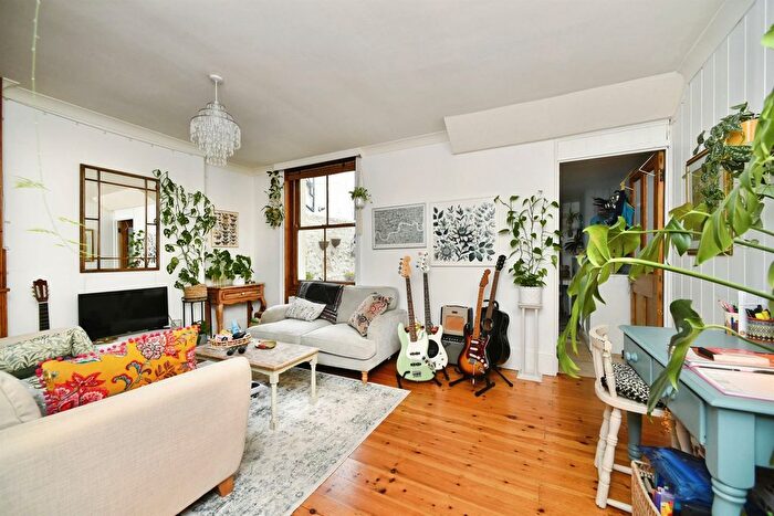 1 Bedroom Flat For Sale In Springfield Road, Brighton, BN1