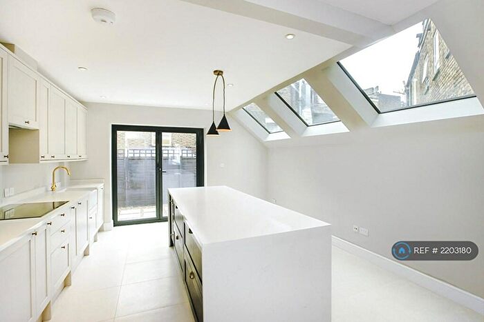 5 Bedroom Semi-Detached House To Rent In Napier Road, London, NW10