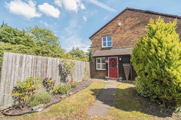 1 Bedroom End Of Terrace House For Sale In Littlemore, Oxford, OX4