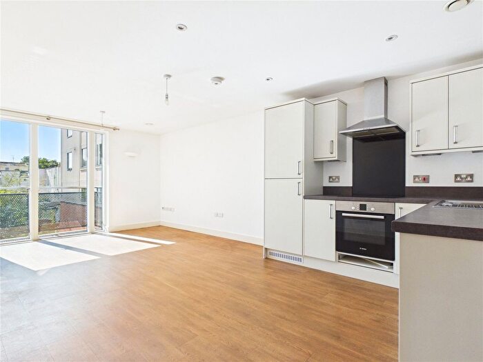 2 Bedroom Flat For Sale In Coronation Court, Bristol, BS3