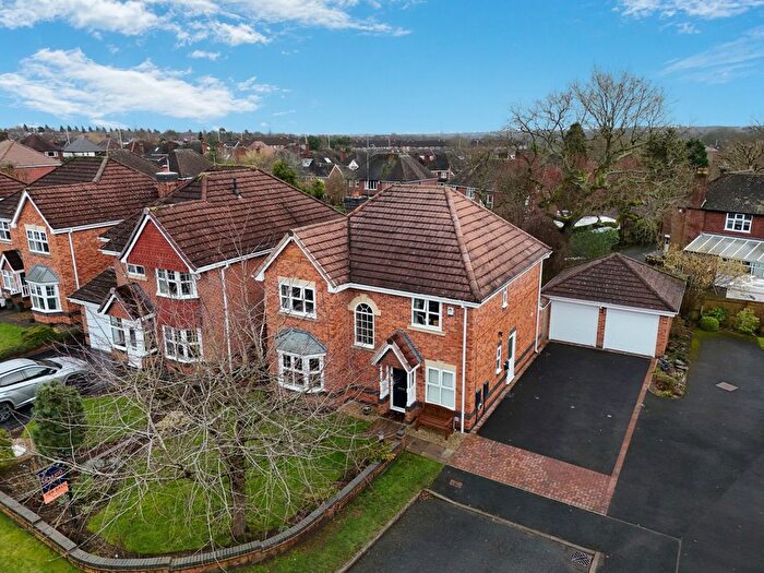 4 Bedroom Detached House For Sale In Welbeck Close, Halesowen, B62