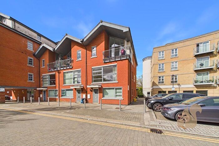 2 Bedroom Apartment To Rent In Rotary Way, Colchester, CO3