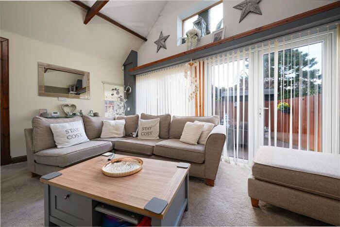 2 Bedroom Detached House For Sale In The Lane, Skelmorlie, PA17