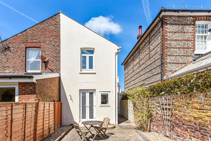 2 Bedroom End Of Terrace House For Sale In Caledonian Road, Chichester, PO19