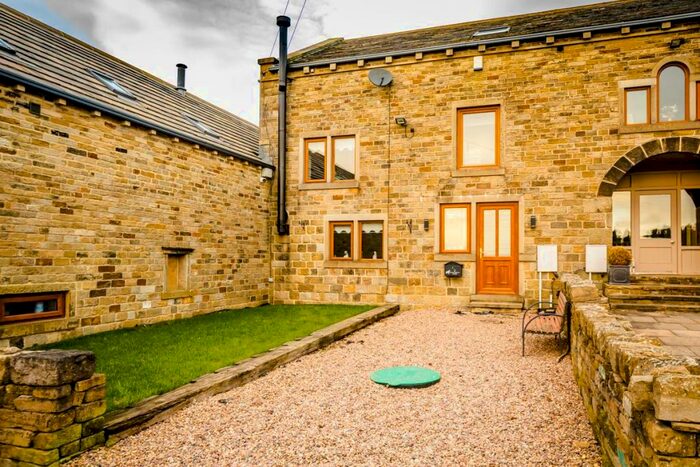 4 Bedroom Barn Conversion For Sale In Ned Hill Road, Causeway Foot, Halifax, HX2