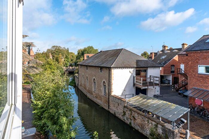 2 Bedroom Apartment For Sale In Lower Fisher Row, Angevins House Lower Fisher Row, OX1