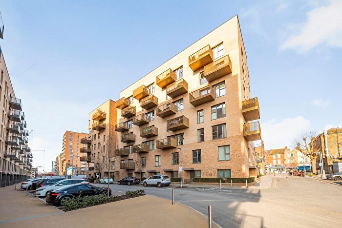 2 Bedroom Flat For Sale In Perryfield Way, West Hendon, NW9