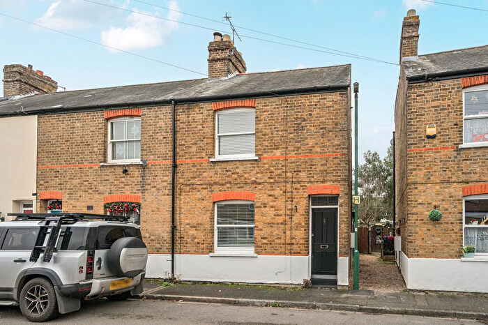 2 Bedroom End Of Terrace House For Sale In The Walk, Eton Wick, SL4