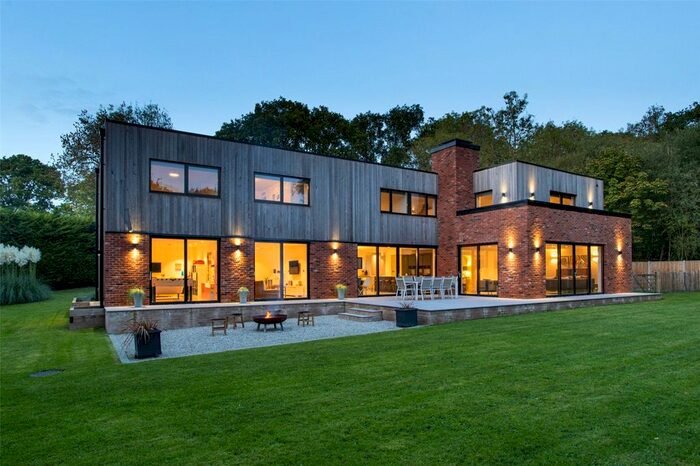 5 Bedroom Detached House For Sale In Heath Lane, Ewshot, Farnham, GU10