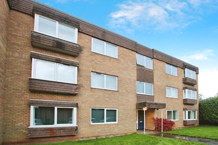 2 Bedroom Flat To Rent In Beaufort- Frenchay, BS16