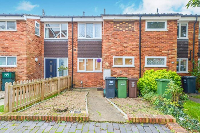 2 Bedroom Terraced House To Rent In Ramsbury Road, AL1