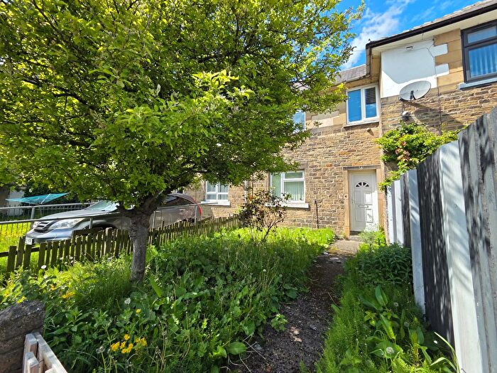 3 Bedroom Terraced House For Sale In Hardaker Street, BD8