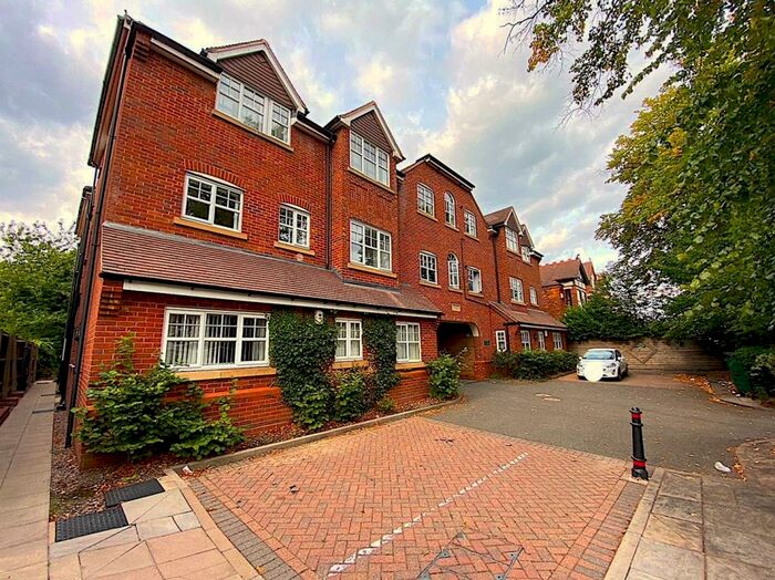 2 Bedroom Flat To Rent In Fanad House, Gravelly Hill North, Erdington, Birmingham, B23