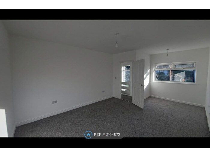 2 Bedroom Semi-Detached House To Rent In Kendall Road, Manchester, M8