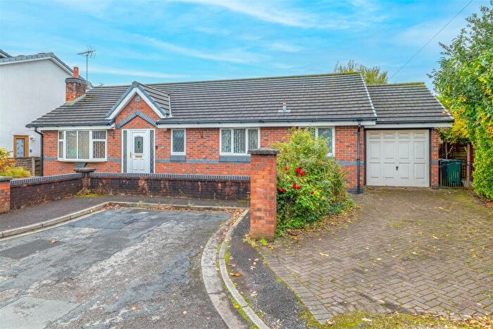 3 Bedroom Detached Bungalow For Sale In Grasmere Close, Euxton, Chorley, PR7