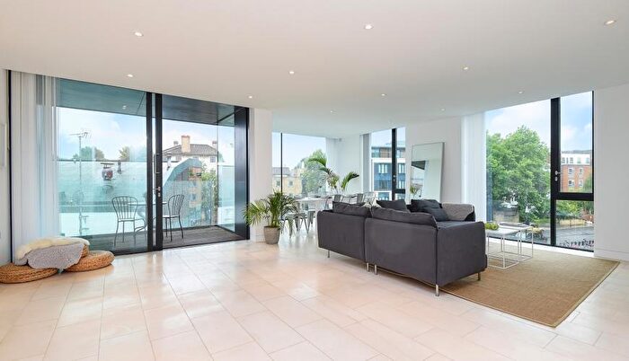 3 Bedroom Apartment To Rent In Oval Road, Primrose Hill, NW1