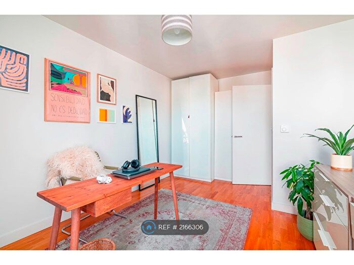 2 Bedroom Flat To Rent In Holloway Rd, London, N7