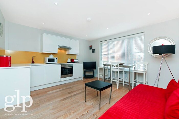 1 Bedroom Flat To Rent In Old Compton Street, London, Greater London, Soho, W1D