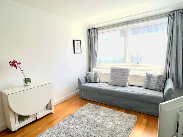 1 Bedroom Flat To Rent In Fitzroy Street, Fitzrovia, T, W1