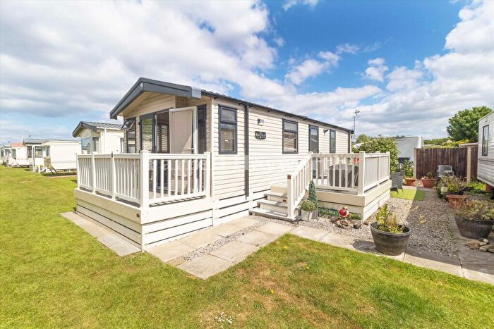 2 Bedroom Property For Sale In Pilling Lane, Preesall, Poulton Le Fylde, FY6