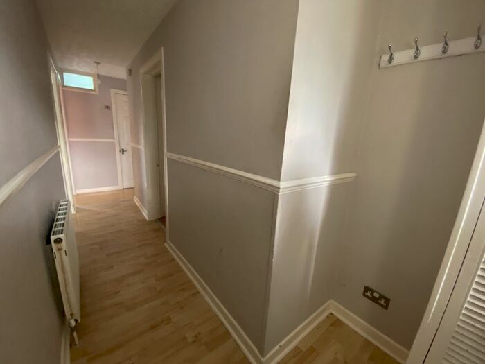 2 Bedroom Maisonette For Sale In Duchess Of Kent Drive, Chatham, Kent, ME5
