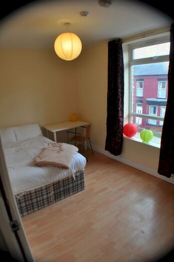 4 Bedroom House To Rent In Gainsborough Road, Liverpool, Liverpool, L15