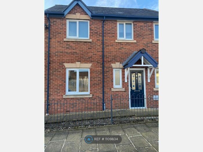 3 Bedroom Semi-Detached House To Rent In Portland Street South, Ashton-Under-Lyne OL7