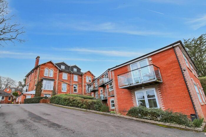 1 Bedroom Flat For Sale In Fig Tree Court, Canal Hill, Tiverton, EX16