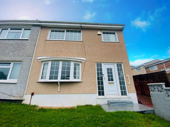 3 Bedroom Property To Rent In Rhyd Y Felin, Llansamlet, Swansea, SA7