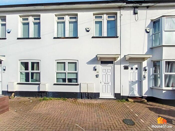 2 Bedroom Terraced House For Sale In Bellingdon Road, Chesham, HP5