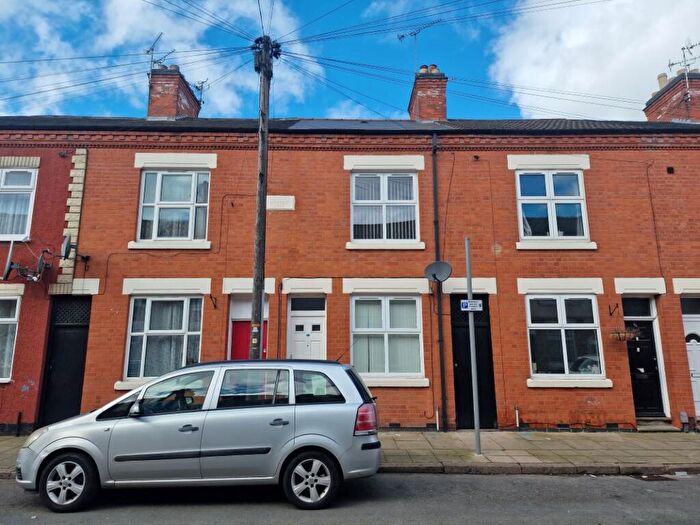 2 Bedroom Terraced House For Sale In Bassett Street, Leicester, LE3