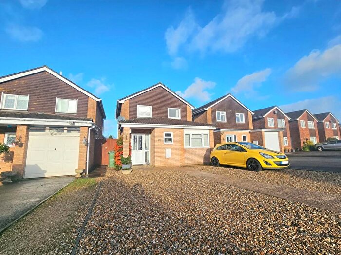 3 Bedroom Detached House For Sale In Broadmere Close, Dursley, GL11