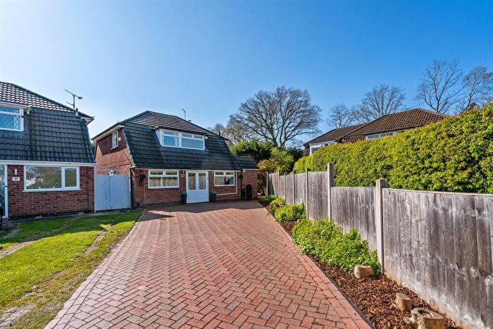 3 Bedroom Detached House For Sale In Bronte Farm Road, Solihull, B90