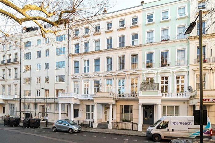 2 Bedroom Flat To Rent In Leinster Gardens, London, W2