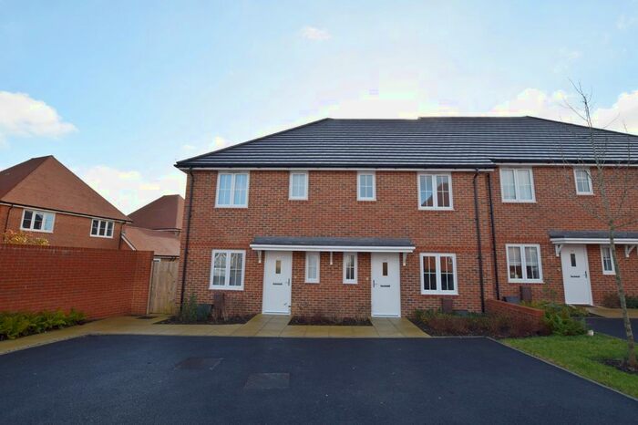 3 Bedroom Terraced House To Rent In Lakeland Avenue, Bersted Park, Bognor Regis PO21