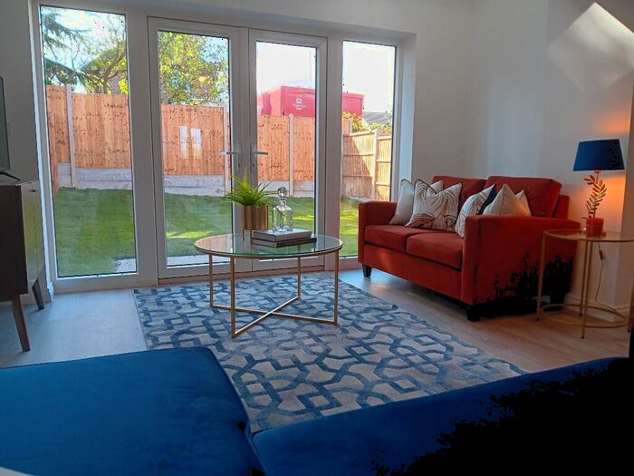 3 Bedroom End Of Terrace House For Sale In Dosthill Road, Two Gates, Tamworth, B77