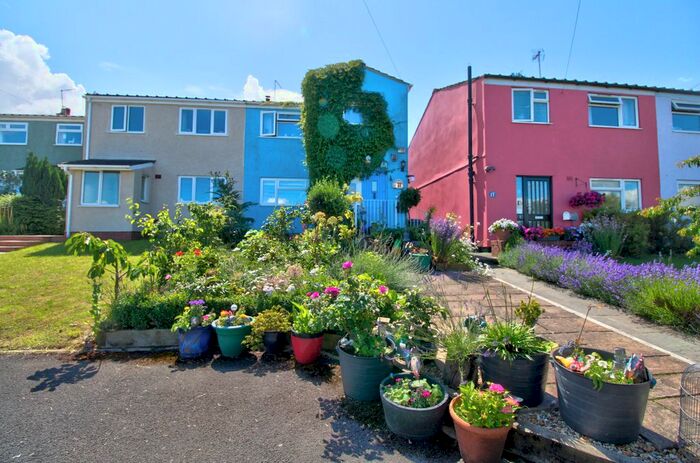 3 Bedroom Semi-Detached House For Sale In Westmarsh Lane, Oldbury-On-Severn, Bristol, BS35