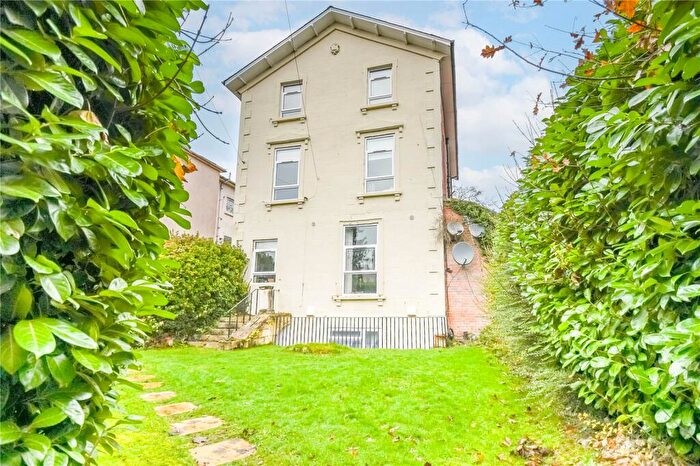 2 Bedroom Apartment To Rent In Donnington Square, Newbury, Berkshire, RG14