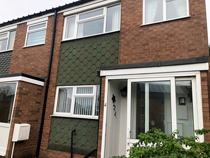 3 Bedroom End Of Terrace House To Rent In Walhouse Close, Walsall, WS1