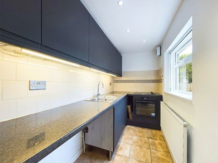 1 Bedroom House To Rent In Harrogate Road, Bradford, BD2