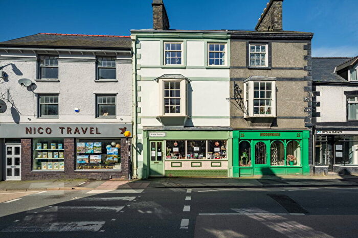 5 Bedroom House For Sale In Denbigh Street, Llanrwst, LL26