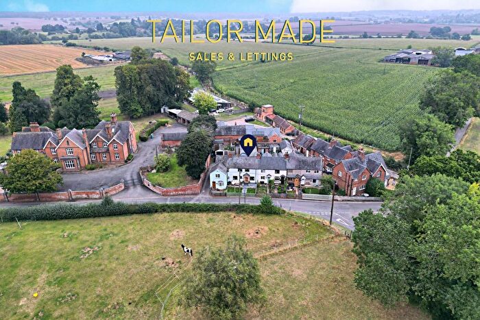 3 Bedroom Cottage For Sale In Newland Cottage, Hunningham, Leamington Spa, CV33