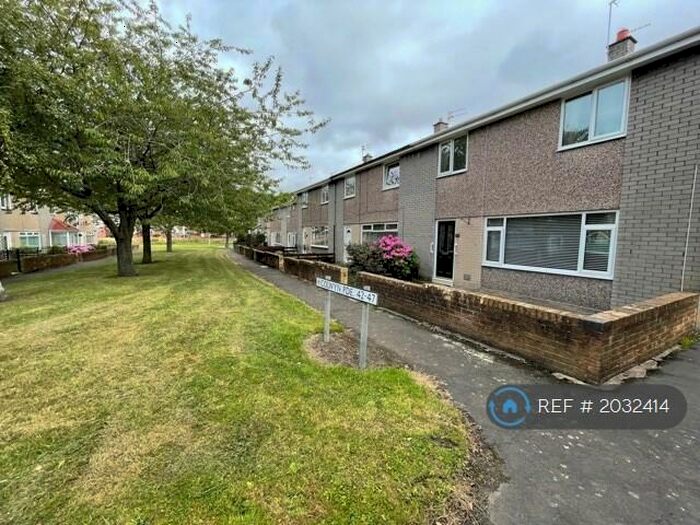 3 Bedroom End Of Terrace House To Rent In Colwyn Parade, Hebburn, NE31