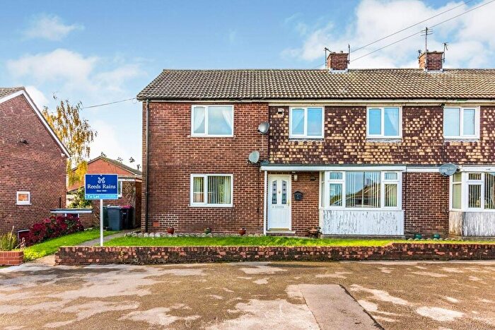 2 Bedroom Apartment To Rent In Moorfield Close, Ravenfield, Rotherham, South Yorkshire, S65
