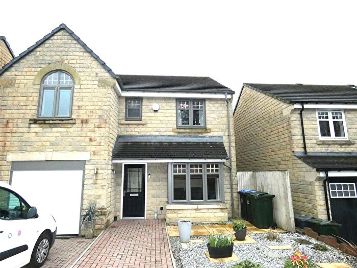 4 Bedroom Detached House To Rent In Old Mill Dam Lane, Queensbury, Bradford, BD13