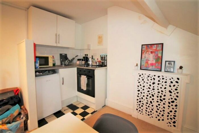 1 Bedroom Flat To Rent In Sydney Place, Alphington Street, EX2