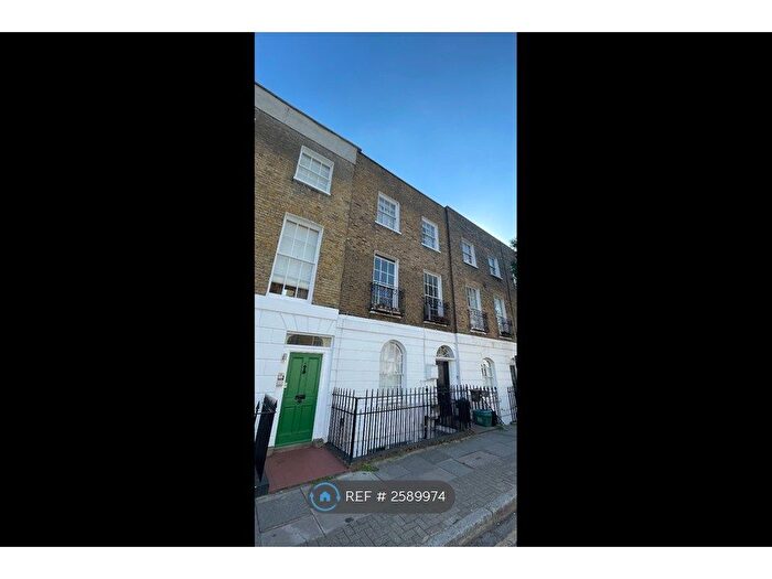 4 Bedroom Flat To Rent In Copenhagen Street, London, N1