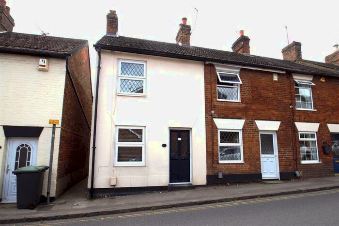 2 Bedroom Cottage To Rent In Oliver Street, Ampthill, Bedford, MK45