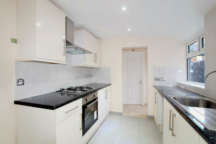 3 Bedroom Terraced House To Rent In Sutton Court Road, London, E13