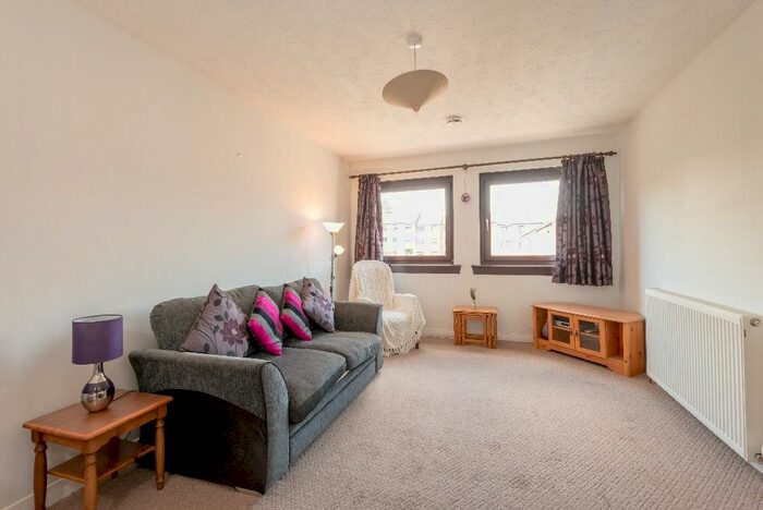 1 Bedroom Flat To Rent In West Winnelstrae, Inverleith, Edinburgh, EH5
